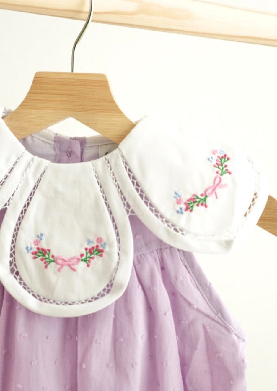 Lavender Petal Collar Bubble